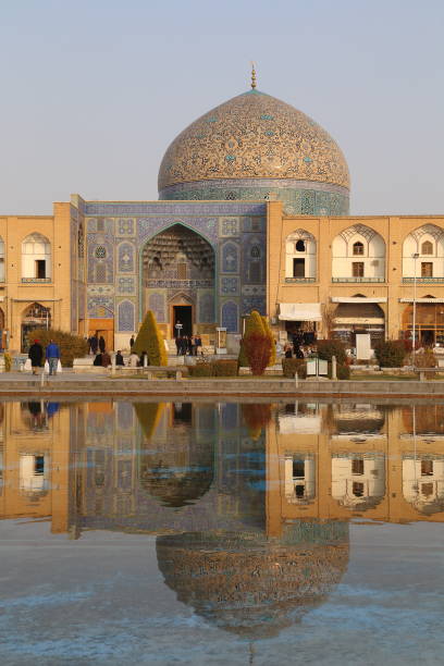 istock Sheikh Lotf Allah Mosque in Isfahan, Iran 998677636