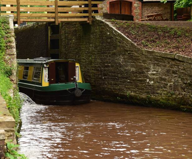 istock Monmouthshire and Brecon Canal 998684754