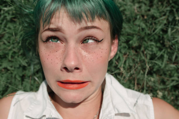 istock Girl with green hair 998803520