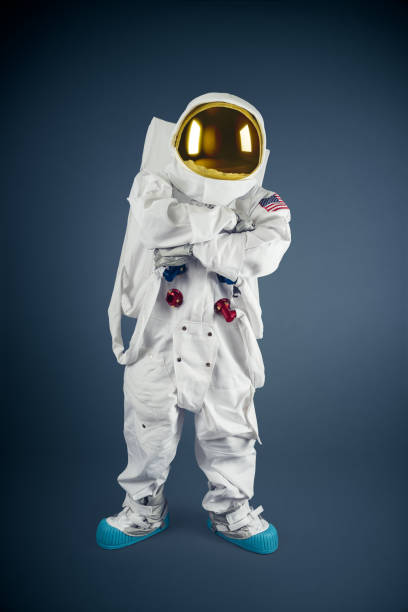 istock Astronaut on grey background with arms crossed 998840230