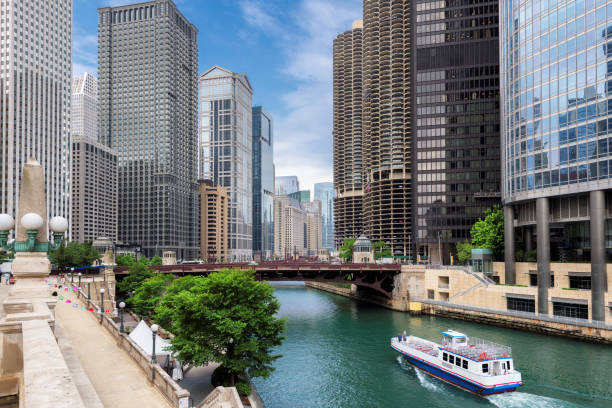 istock Chicago City skyline 998940830