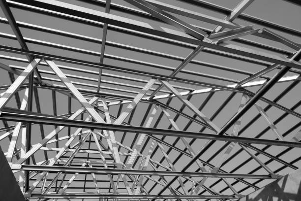 istock Structure of steel roof frame. 998953828