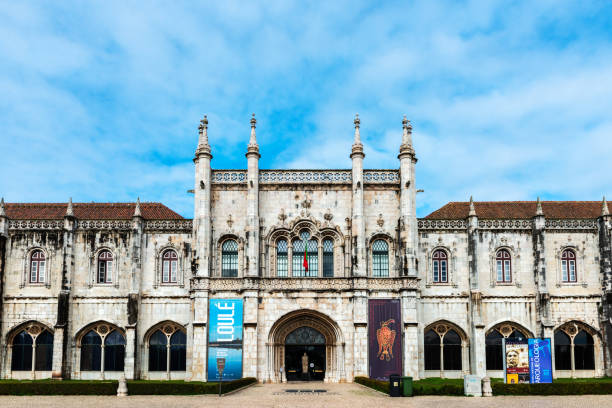 Main entrance to the National Archaelogy Museum in Lisbon Main entrance to the National Archaeology Museum, that occupies part of the neo-Manueline Western wing of the Jeronimos Monastery (1469-1521) in Belem in Lisbon, Portugal. archaelogy stock pictures, royalty-free photos & images