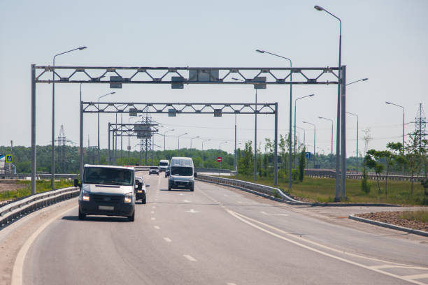 istock Highway Transport flow Speed Sunny day 999019210