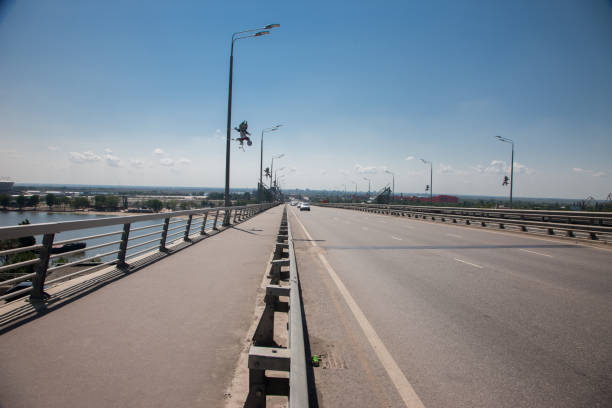 istock Highway Transport flow Speed Sunny day 999019316