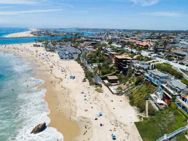 istock Aerial view of the beach 999025570