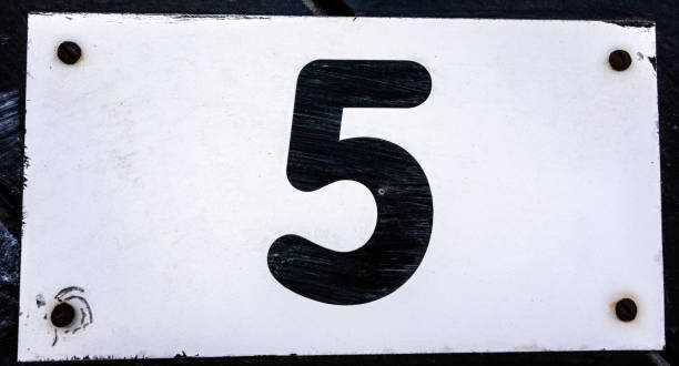 istock Written Wording in Distressed State Typography Found Number 5 Five 999096572
