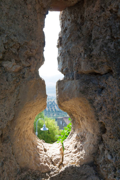 capalbio est une petite tour en maremme, toscane, italie - grosseto province photos et images de collection