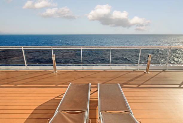 istock Cruise ship at sea 999186038