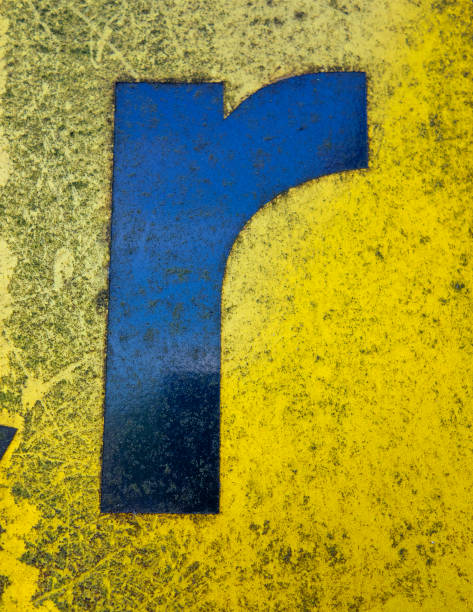 istock Written Wording in Distressed State Typography Found Letter R 999222970