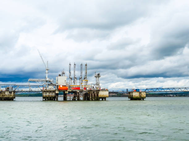 istock Construction in the sea bay 999223000