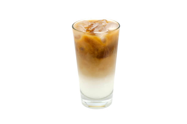 cappuccino em fundo branco 3 - milk shake coffee latté cold - fotografias e filmes do acervo