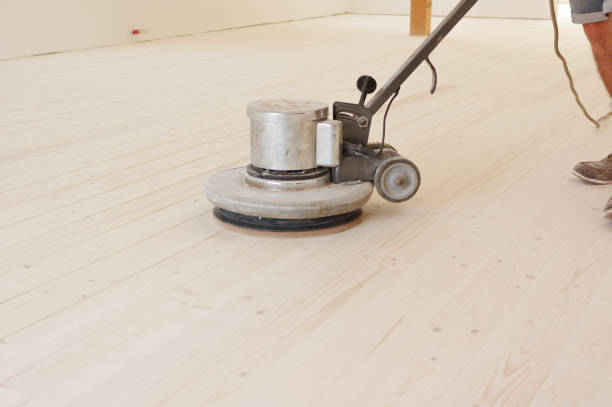 istock Grinding Wooden Floor 999323746