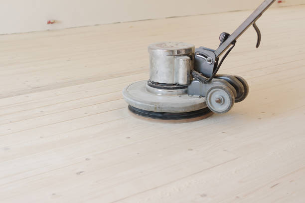 istock Grinding Wooden Floor 999323800