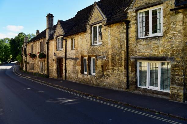 istock English Village 999327334