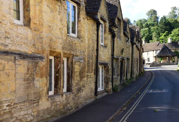 istock English Village 999327392