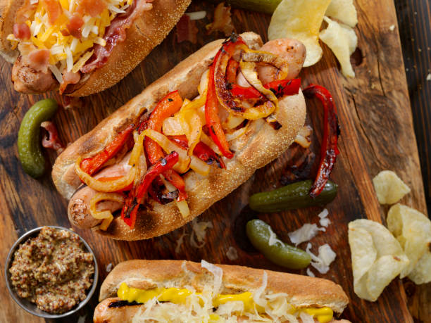 gourmet bratwurst dogs - pickle relish imagens e fotografias de stock