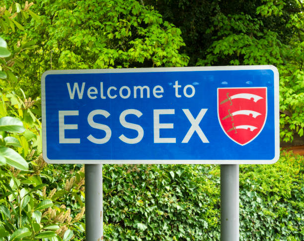 'welcome to essex' - sign beside the road - essex imagens e fotografias de stock