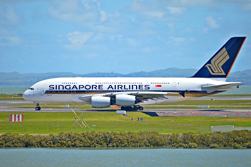 Singapore Airlines, Taxeing Auckland International Airport, 8 December 2014