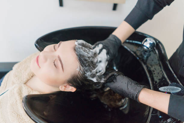 istock Hair salon treatment 999851638