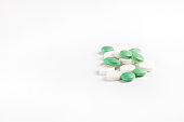 viele-pillen-und-vitamine-das-konzept-der-medizin-krankheit-gesundheit.jpg?b=1&s=170x170&k=20&c=142Z2OH6ZGUD14Zrp6ktjQbvpf1mrp5SQv79bwxaKcY=