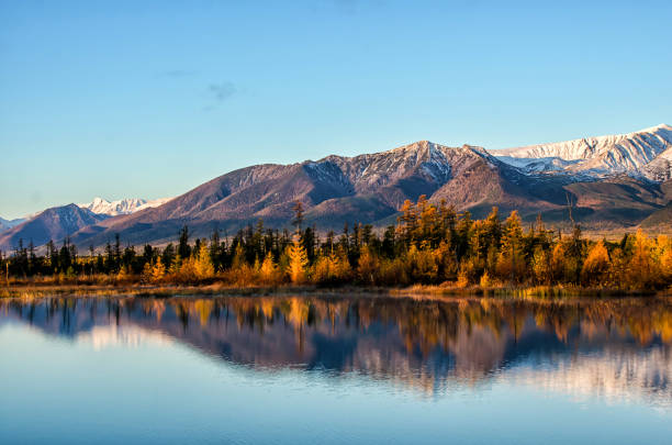 istock Lake and mountains of Siberia with reflection 999905990