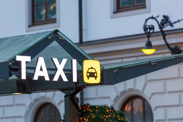 istock Taxi Sign 999950784