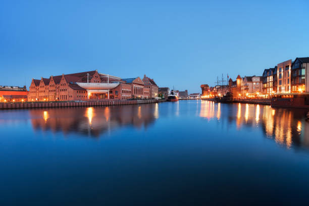 istock River View of Gdansk 999975072
