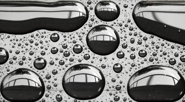 istock Amazing shape of rain drop 999978868