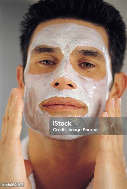 Tratamiento Facial Foto de stock y más banco de imágenes de Cabello negro - Cabello negro, Cabeza humana, Color - Tipo de imagen