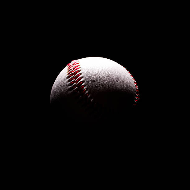 baseball dans les ombres - baseball baseballs ball isolated photos et images de collection