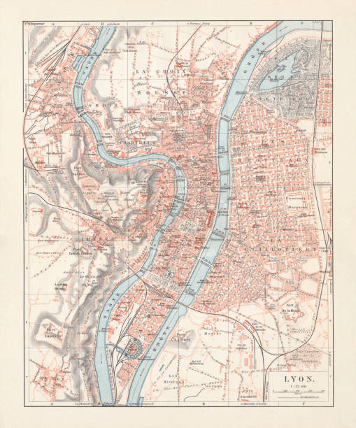 lyon, auvergne-rhône-alpes, fransa, litografi, yayımlanmış 1897 şehir haritası - lyon stock illustrations