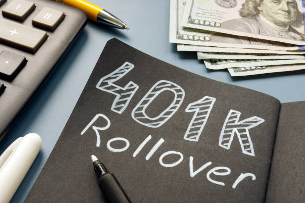 401k rollover memo on the notepad and cash. 401k rollover memo on the notepad and cash. 401k stock pictures, royalty-free photos & images