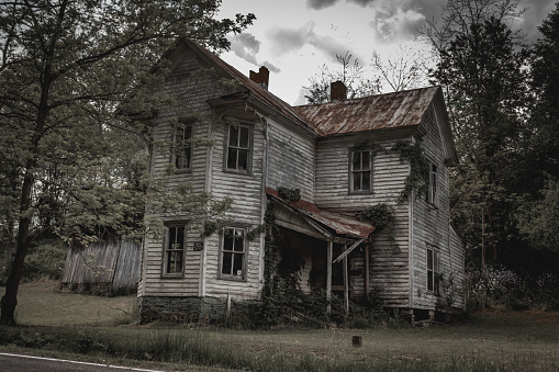Abandoned old house in the Appalachian mountains