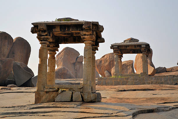 abandoned ruins in india - hampi stockfoto's en -beelden
