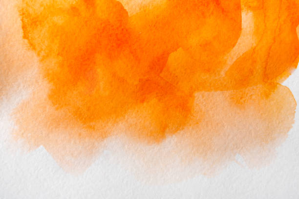 abstrakte aquarell vor ort gemalten textur hintergrund - orange farbe stock-fotos und bilder