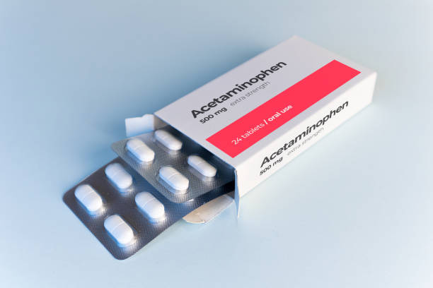 acetaminophen, ibuprofeno pill box, box
paper, blister tablets - pijnstiller stockfoto's en -beelden