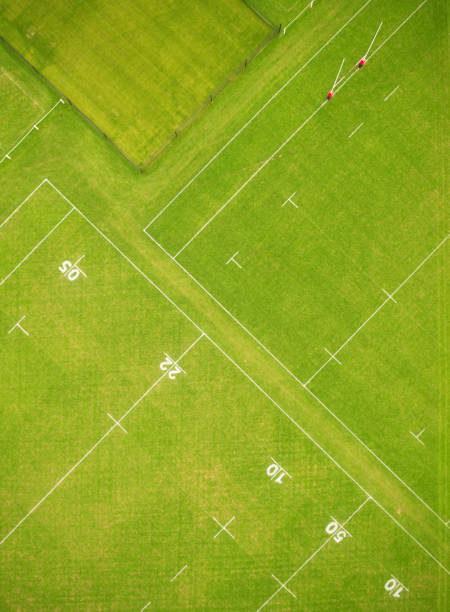 vue aérienne des terrains de rugby à oxford, uk - terrain de rugby photos et images de collection