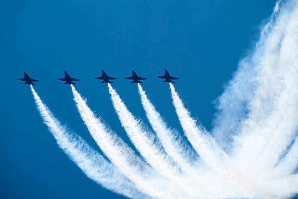 Airplanes In Formation Five fighter jets flying in formation arrangement stock pictures, royalty-free photos & images
