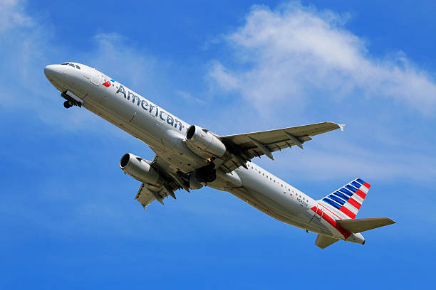 Best American Airlines Stock Photos, Pictures & Royalty ...