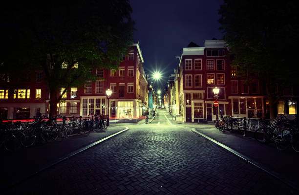 amsterdam at night, netherlands - amsterdam street imagens e fotografias de stock