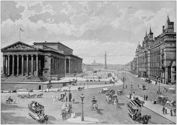 antyczne czarno-białe zdjęcie anglii i walii: liverpool, st george's hall, lime street - liverpool stock illustrations