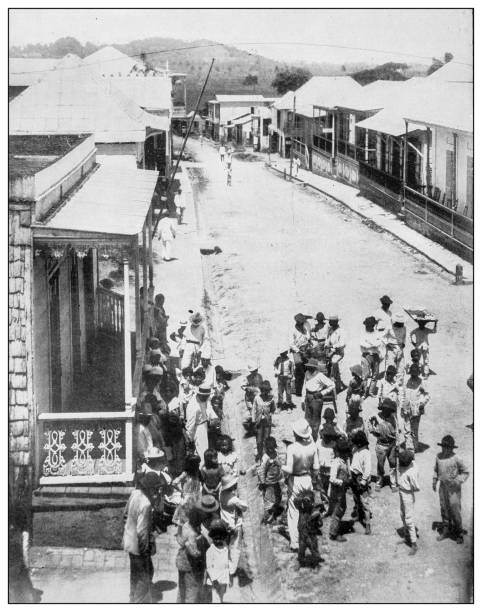 antique black and white photograph: smallpox vaccine station at bayamon, puerto rico - polio 幅插畫檔、美工圖案、卡通及圖標