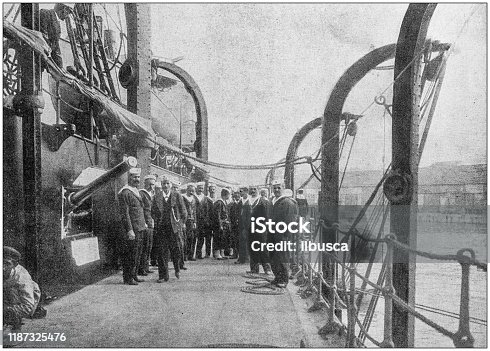 istock Antique photo: Ship crew 1187325476