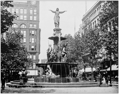 Antique photograph of World's famous sites: Fountain square, Cincinnati