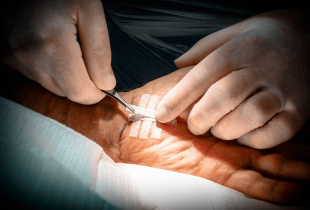 Nurse applying bandage to child arm, close-up — kid, health - Stock Photo | #185049998