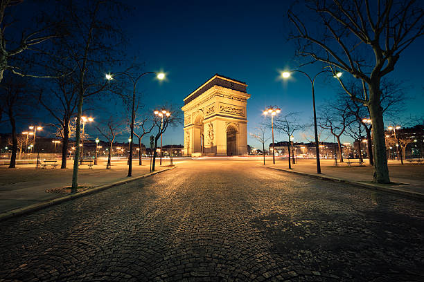 arco do triunfo, paris - paris night imagens e fotografias de stock
