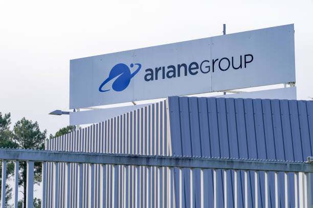 Ariane group earth logo sign in building in Bordeaux Gironde France Bordeaux , Aquitaine / France - 10 30 2019 : Ariane group earth logo sign in building in Bordeaux Gironde France ariane stock pictures, royalty-free photos & images