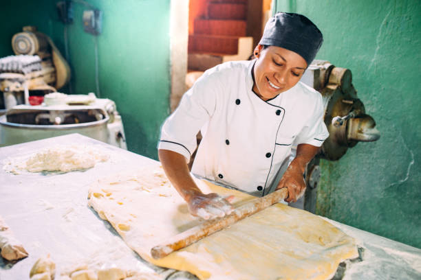 ремесленник хлебобулочные изделия - пекарь стоковые фото и изображения