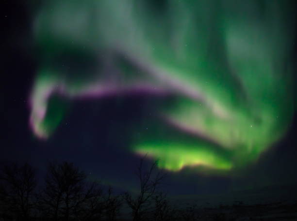aurora borealis around Kilpis - 28 near Kilpisjärvi lake, in Lapland, Finland kilpisjarvi lake stock pictures, royalty-free photos & images